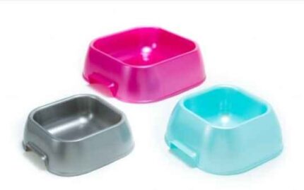 COMEDERO PLASTICO CUADRADO